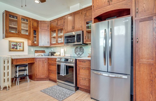 Washburn House | Uniquely Elegant 3 Bdrm Home near Lake Superior