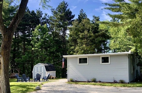 Silver Lake Cottage | ☀️Updated Cottage, Heated Pool, Great Location near Silver Lake Sand Dunes!