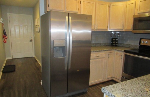 Osage Beach Condo | UPDATED LAKEFRONT WALK-IN UNIT, 2 POOLS, BEACH, DECK