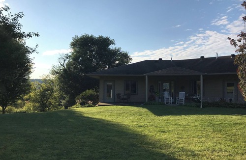 Decorah House | Upper Iowa River Valley Overlook, Peaceful Country Escape