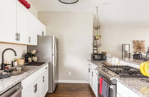 Whittier Condo | Upper Unit Home Away from Home in Beautiful Condo
