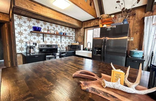 Upson Apartment | Välkomenn Hus Upper *Pet Friendly*