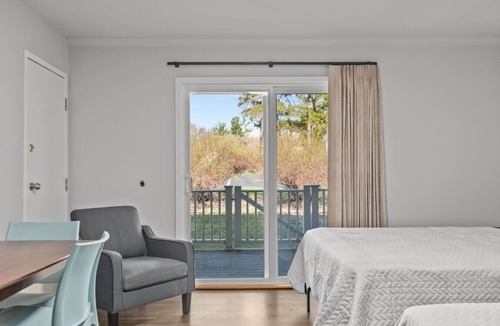 Elkhart Lake Resort | Victorian Inn #239 | 2 Queen Beds
