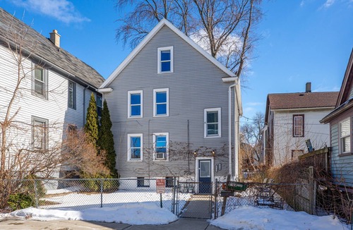 Lower East Side House | Walk to Brady St, 2-story upper flat, Sleeps 7!