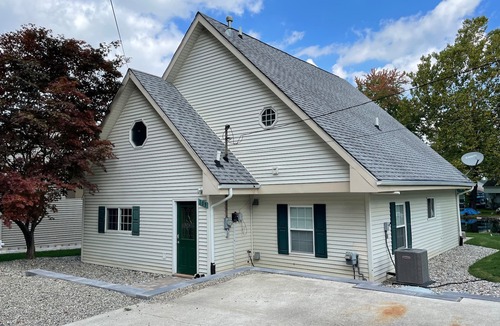Brooklyn House | Wampler's Lake Cottage