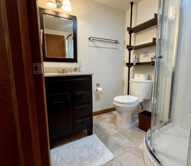 Valparaiso House | Wandering Whitetail Estate - Indiana Dunes - Valpo U - Pet Friendly