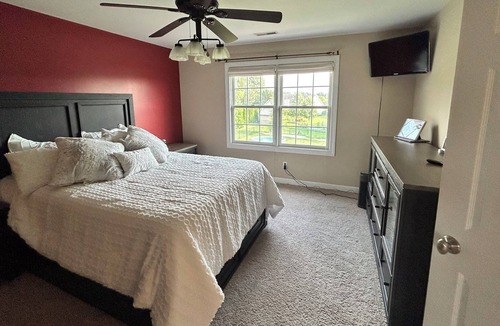 Forsyth House | Warm and cozy house!