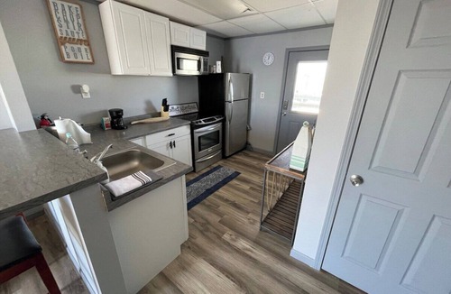 Chalmette Apartment | Waterfront 2BR Retreat ~7mi to French Qtr~ Parkingnpelicans roost