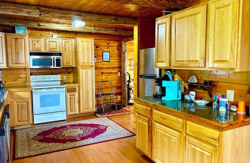 Greilickville House | Waterfront beach house. Hot tub and sauna! 5 min Traverse City. Private-beach.
