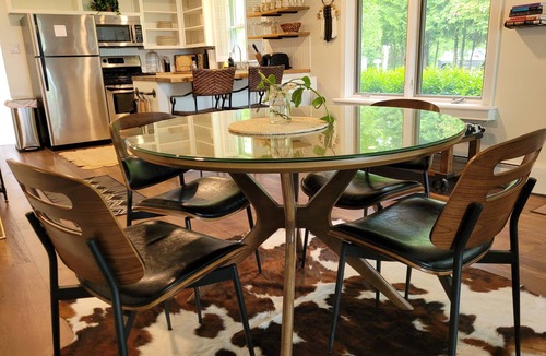Green Bay House | Waterfront Cottage with a sand beach!