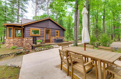 Lewiston House | Waterfront Tee Lake Cabin: Dock, Fire Pit + More!