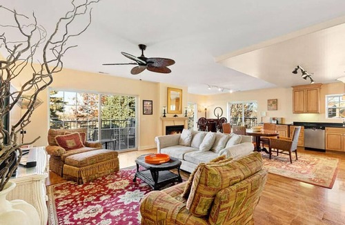 New Buffalo Condo | Waterside Condo with private pool and close to everything | Beachside Getaway