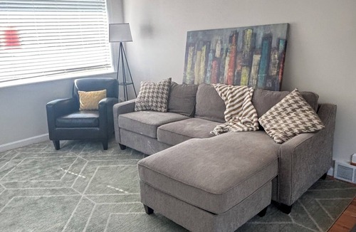 Webster Groves House | Webster Groves Selma Retreat 3BR, Fenced Yard, Family & Pet Friendly