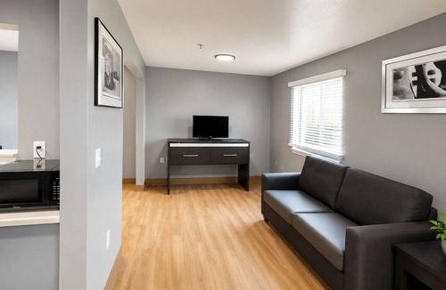 Airport Township Hotel | Welcome Suites Hazelwood