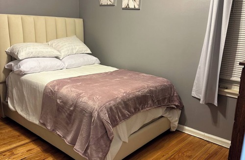 Wayne County House | Welcoming 2-bedroom bungalow with AC in vibrant Detroit