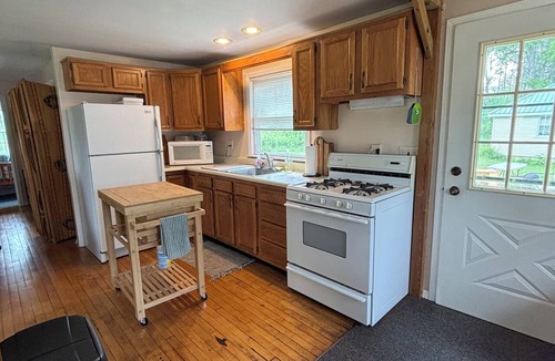 Germfask Cottage | Wonderful cottage on Lake Anne Louise in historic Blaney Park