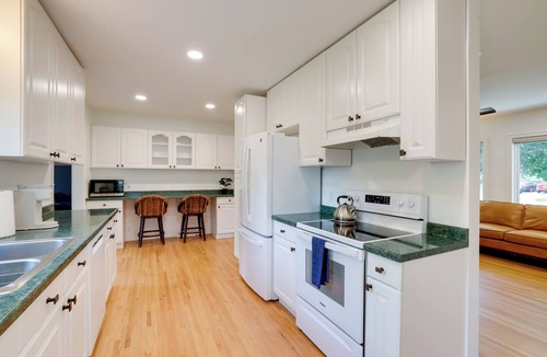 Golden Valley House | Work & Play Near Dtwn Minneapolis: Family Home