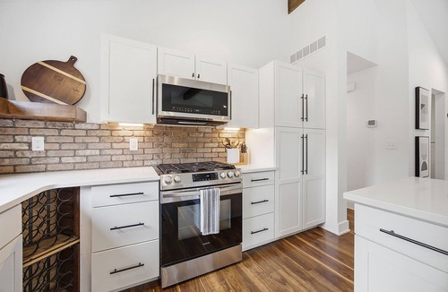 Overland Park House | World Cup Wonder! Walk to Downtown OP & Top Farmers Market