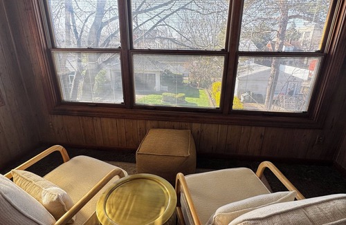 Wyandotte House | Wyandotte Gem - Sleeps 5 - Close to Water + Dining