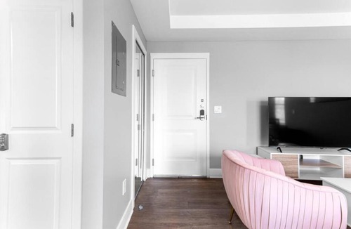 Midtown Apartment | Your Cozy One Bedroom Midtown