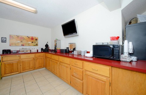 Charlotte Hotel | Your Ideal Base for Charlotte Frontier Days Near Bennett Park - 1.1 miles