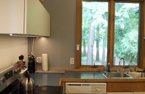 Lake Leelanau House | Your Vacation Starts Here: At The Cottage on Good Harbor Bay