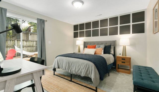 1-Bed Retreat | Gated Yard | Near KU Hospital | 20
