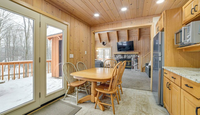 < 1 Mi to Nubs Nob Ski: Cabin w/Sauna & Deck!