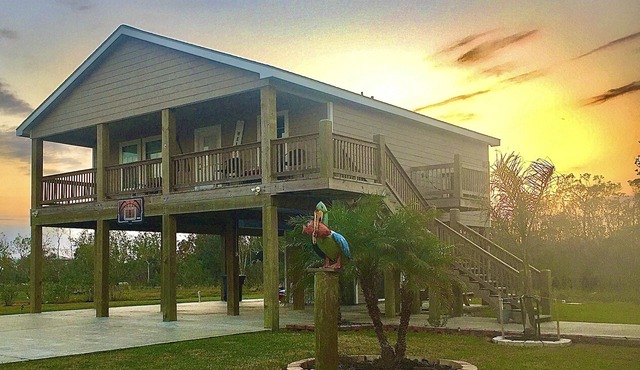 10% Discount- Hackberry Hideaway II Water View On Lake Calcasieu in Hackberry