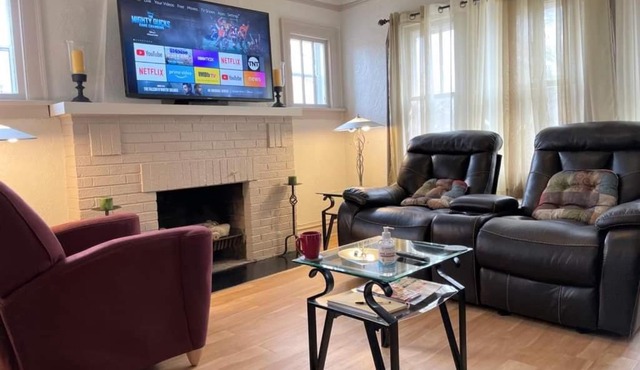 2 BR Apt near Great Lakes Naval Base and 6 Flags