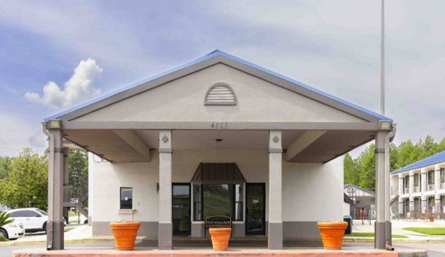 2 Full Beds | Mobil Access Tub Nsmk Micfridg in Nacogdoches