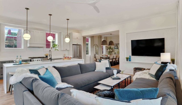 2 Suits Combo | 12BR Near French Quarter in New Orleans