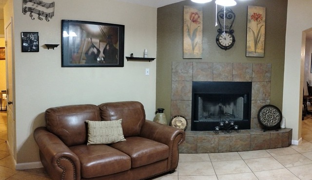 3 BDR - Prime spot! Mins from EVERYTHING! - CBD, Fairgrounds, City Park, airport