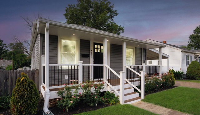 3BR Downtown Home Near EVV Airport & University of Evansville w/Yard - Sleeps 6