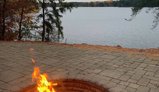 4-bedroom cabin on enchanting Cranberry Lake with access to the Minong Flowage