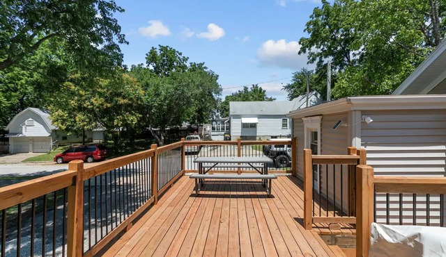5 BR home off I-35/10 Mins to Downtown
