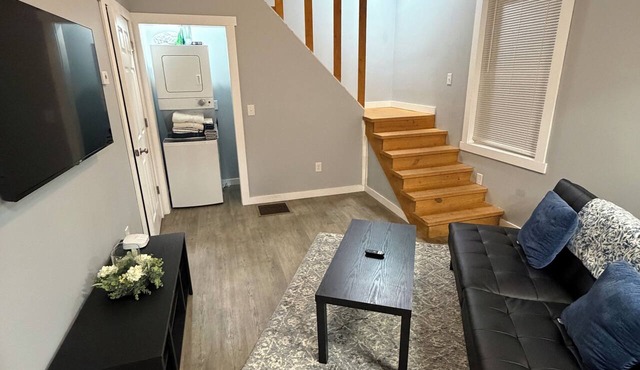 ACE STAYS: Modern 1 BR apartment in Vincennes in Vincennes