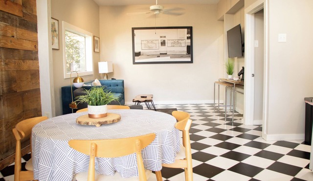 Adorable Grand Coteau 1 BR in Sunset