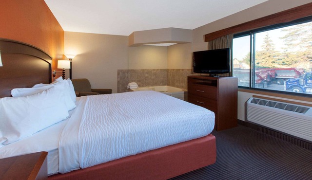 AmericInn by Wyndham Iron River