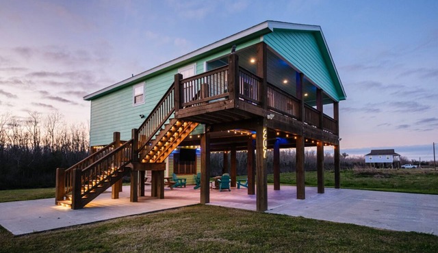 Angler’s Paradise! Amazing fishing w/in minutes! 3 bed,sleeps 7 ppl, 2 bath. in Hackberry