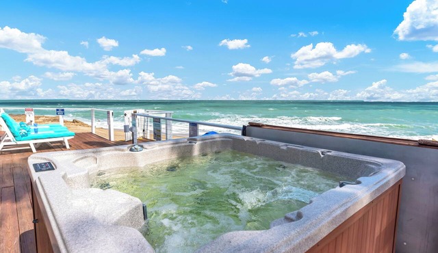 Aquarius Ocean-to-River Resort: 26BR/18BA Beachfront, Sleeps 60+ Pools/Spa/Docks in Stuart