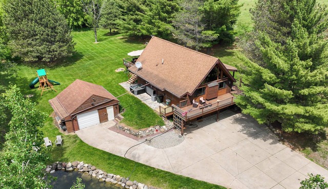 At Pond View, you can fish from the pond, soak in the hot tub, gather around the fire.