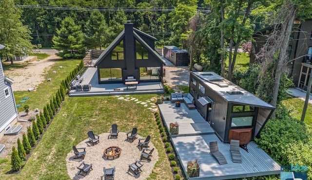 Beach Haven: Beautiful property in South Haven