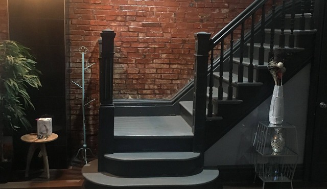 Beautiful 4bed/4bath, newly renovated, all the works!