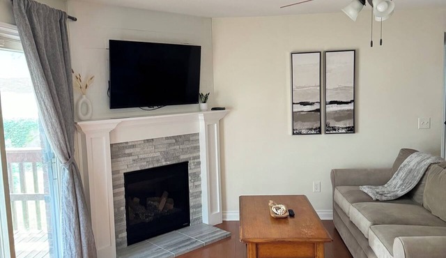 ✨ Beautiful, fully furnished property, carport parking, wifi, balcony, in-unit washer & dryer ✨