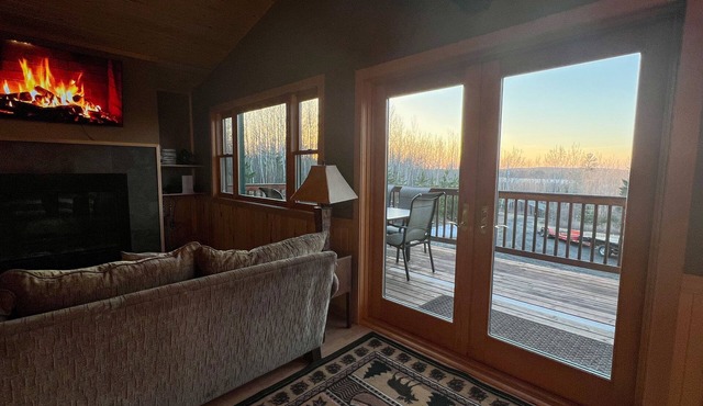 Beautiful Northwoods Home with Lake Vermilion Access