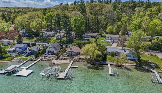 Beautiful Torch Lake House With Beach Access 2 Bedroom Home