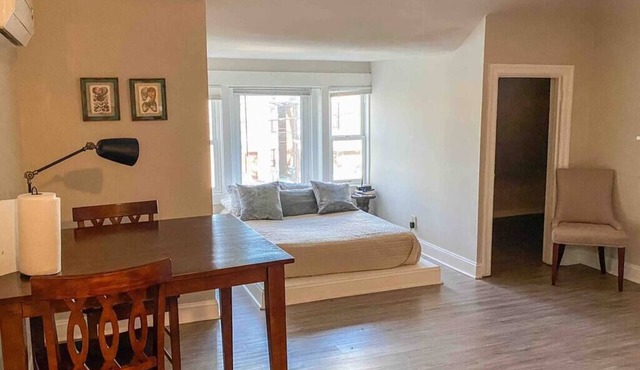 Beautifully Designed Studio in Downtown Lexington