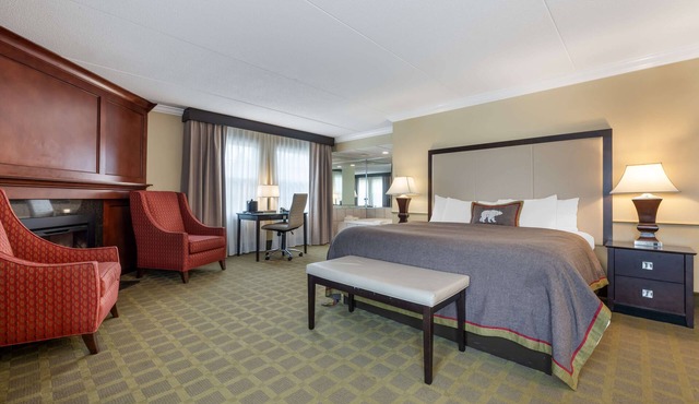 Best Western Plus White Bear Country Inn in White Bear Lake