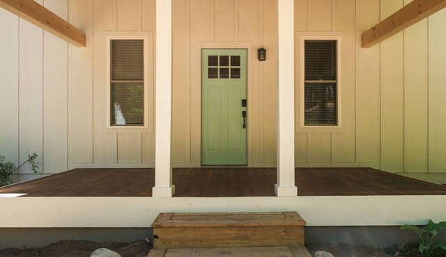 Blue Bell Cottage on Lake Leelanau